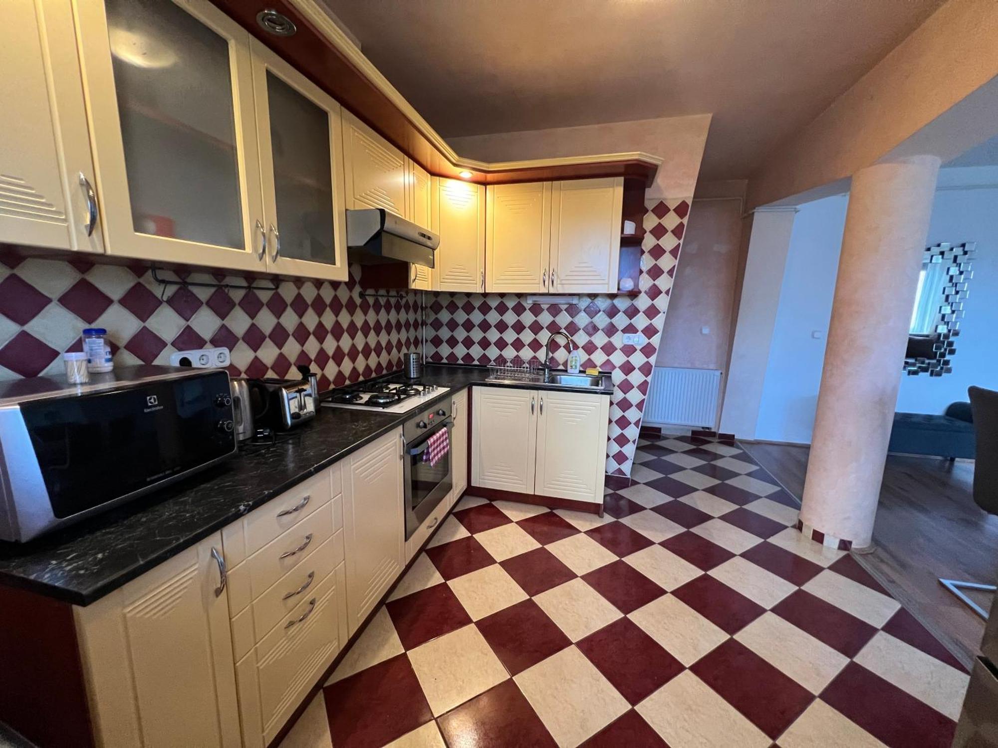 Kristaly Apartman Сегед Екстериор снимка